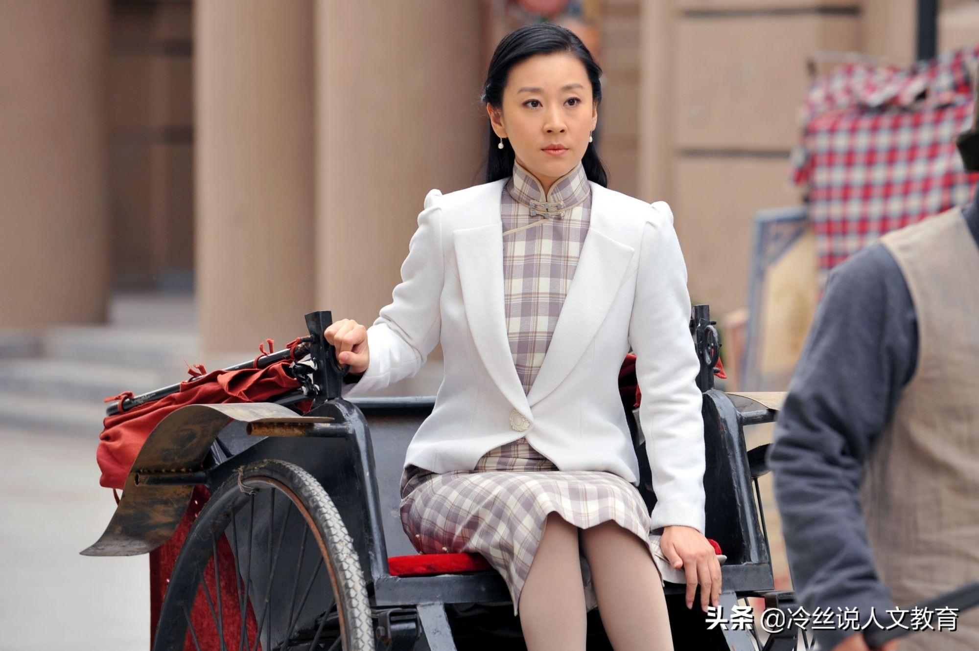 經(jīng)典女特工諜戰電視?。ㄆ梁每吹呐毓る娨晞。? width=