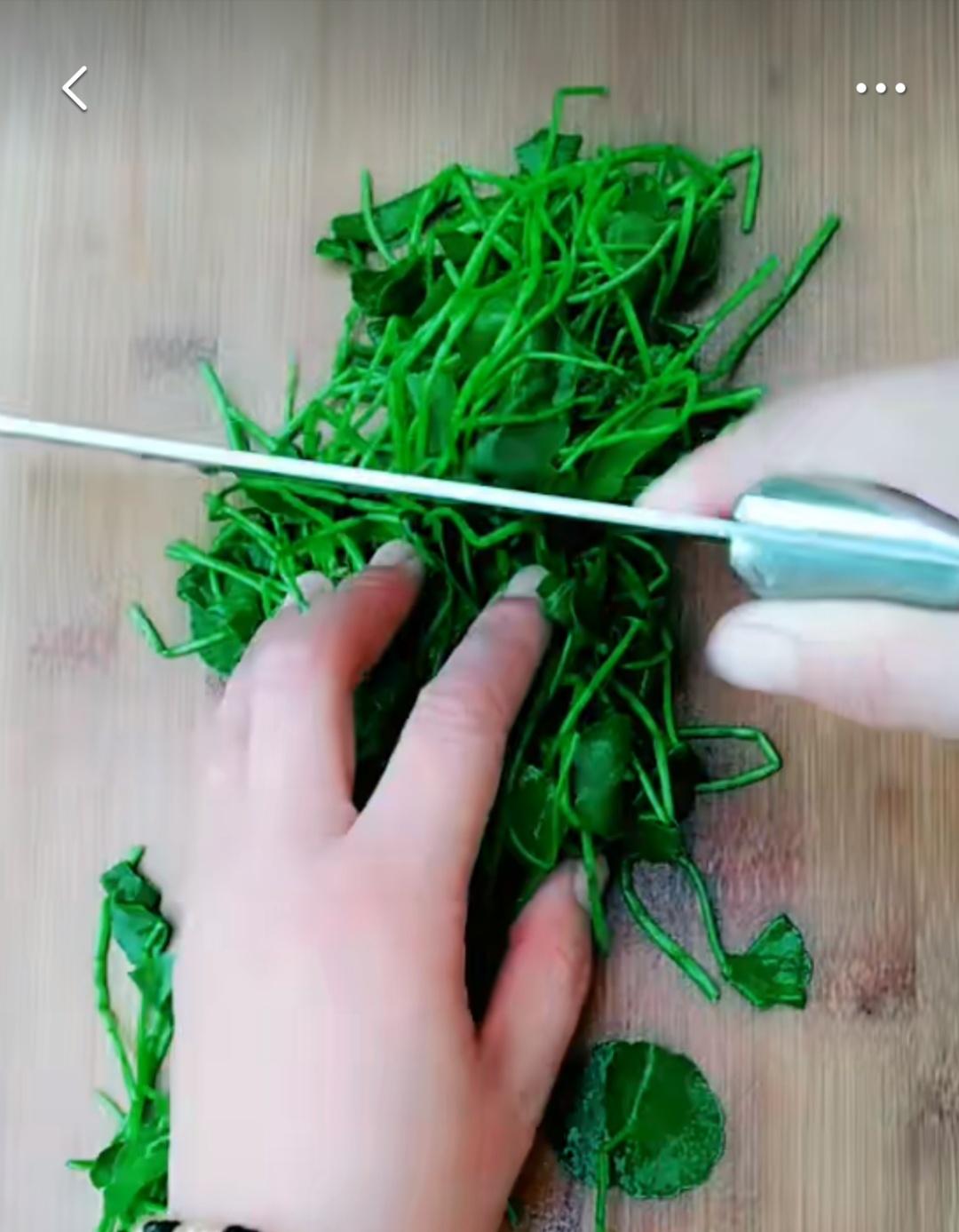 銅錢(qián)草可以吃嗎(涼拌當菜泡茶都可以) 銅錢(qián)草可以吃嗎(涼拌當菜泡茶都可以)